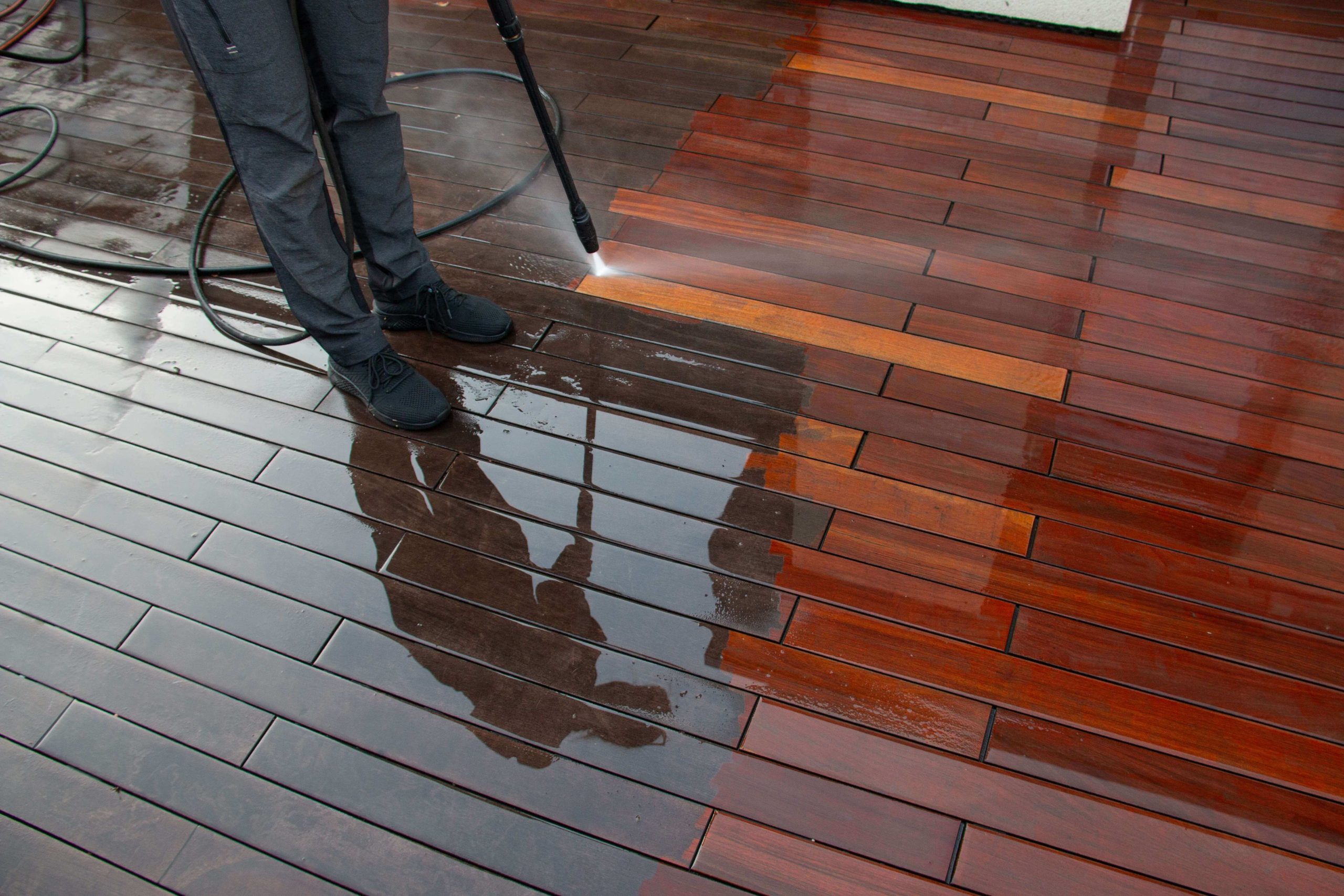 Decking Power Washing Weybridge KT13